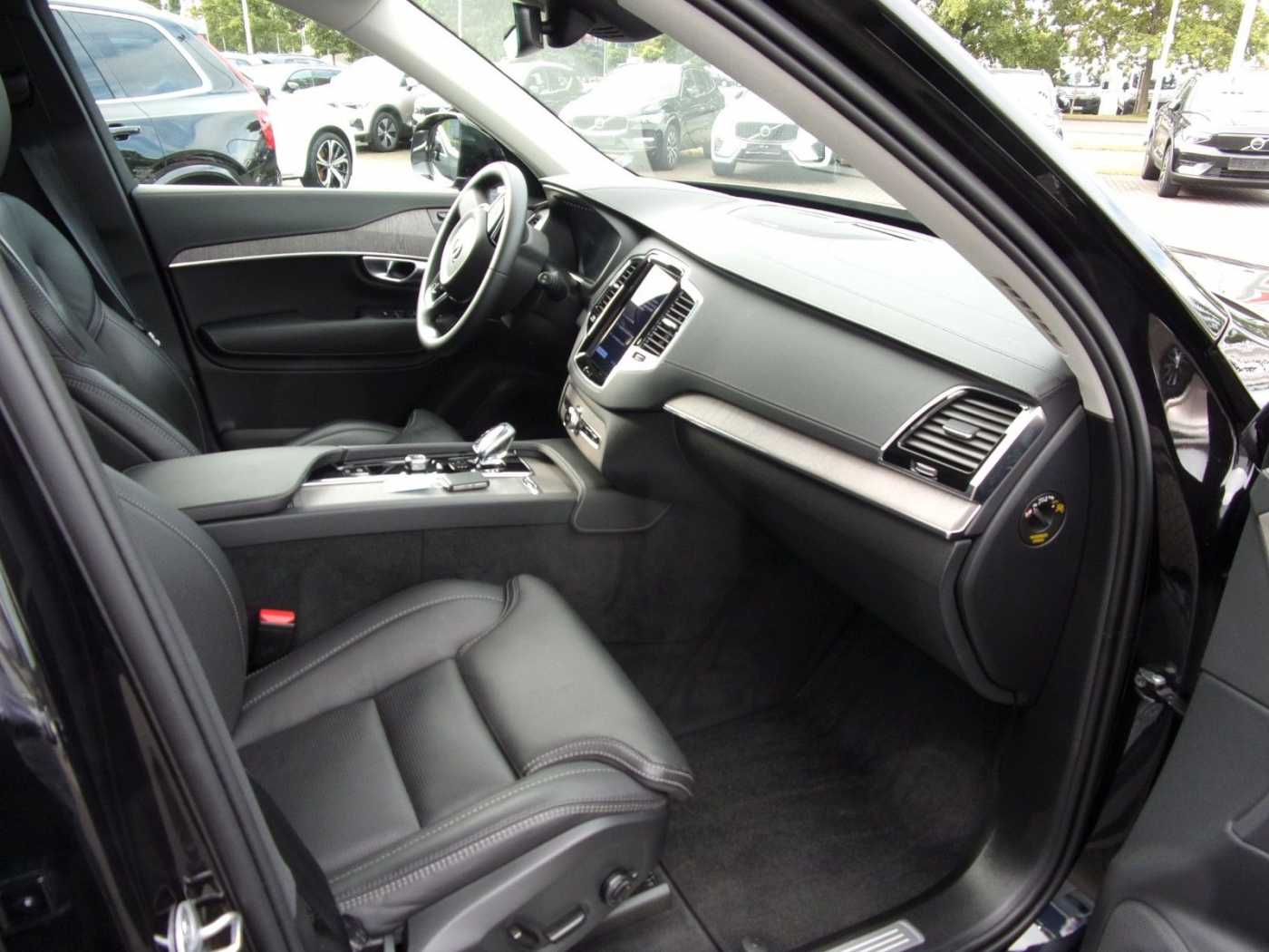 Volvo  XC90 Plus Bright AWD