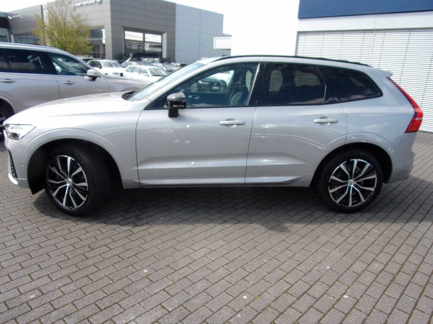 Volvo  B4 Ultimate Dark AWD