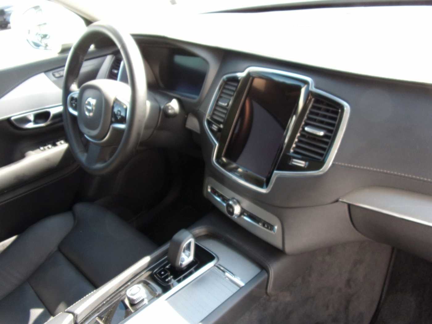 Volvo  Plus Bright AWD