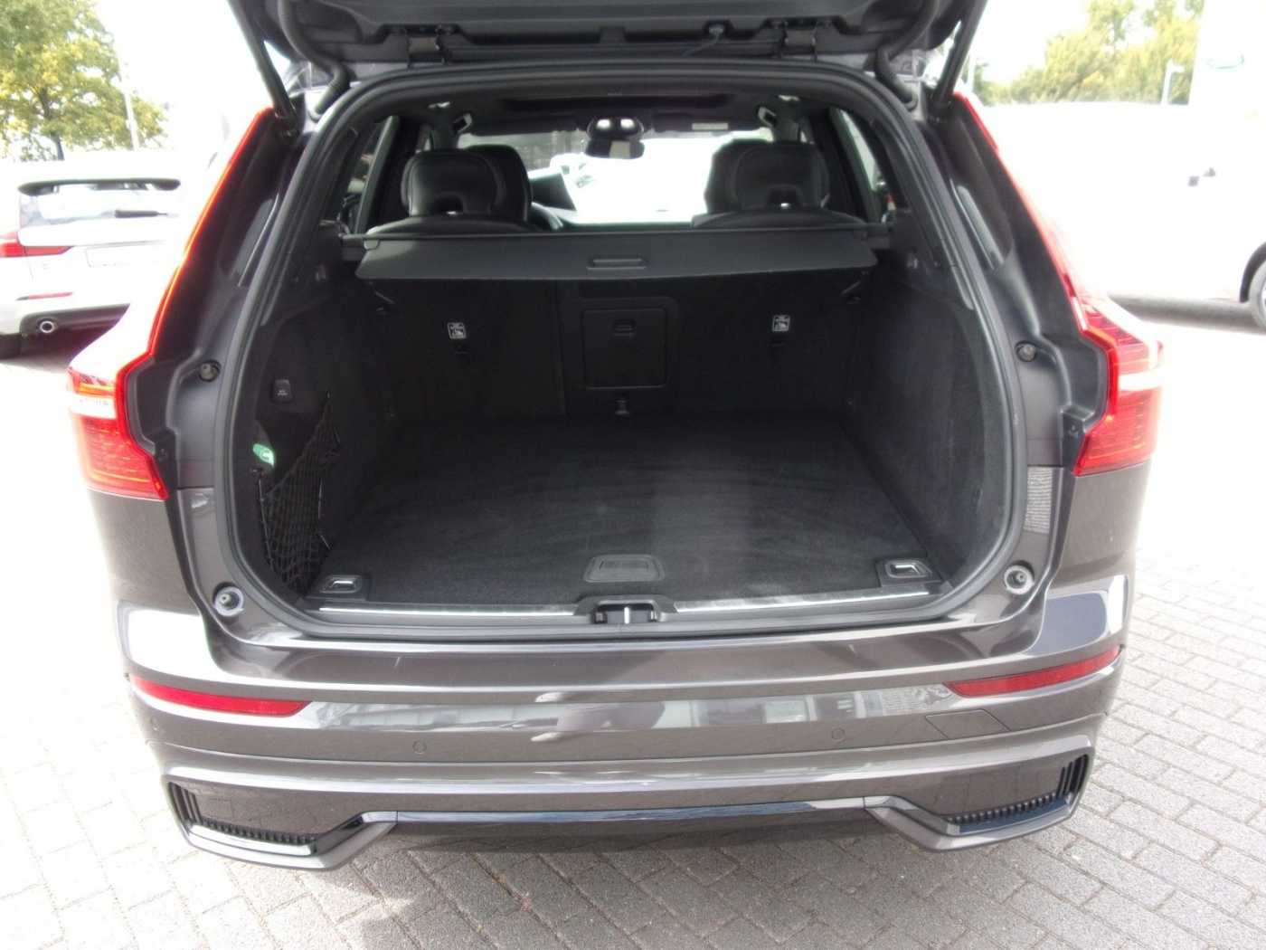 Volvo  R Design AWD