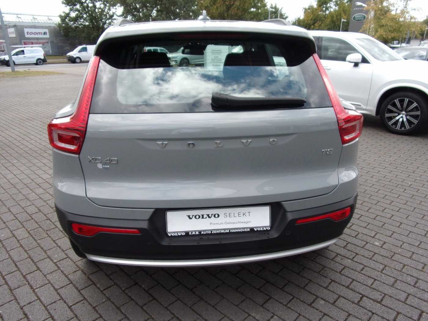 Volvo  T2 Essential 2WD