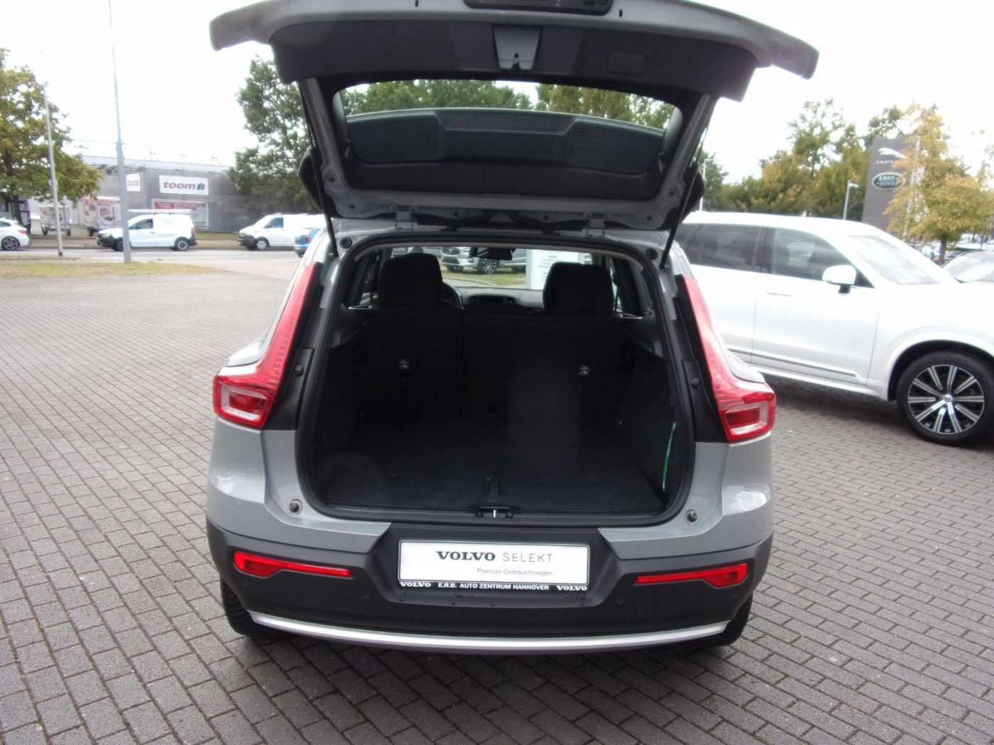 Volvo  T2 Essential 2WD