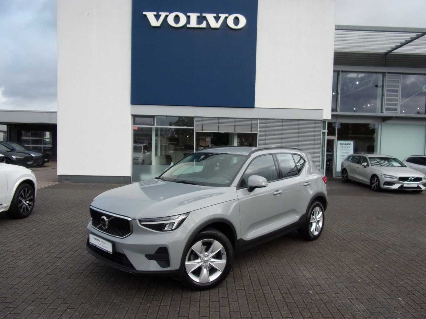 Volvo  T2 Essential 2WD