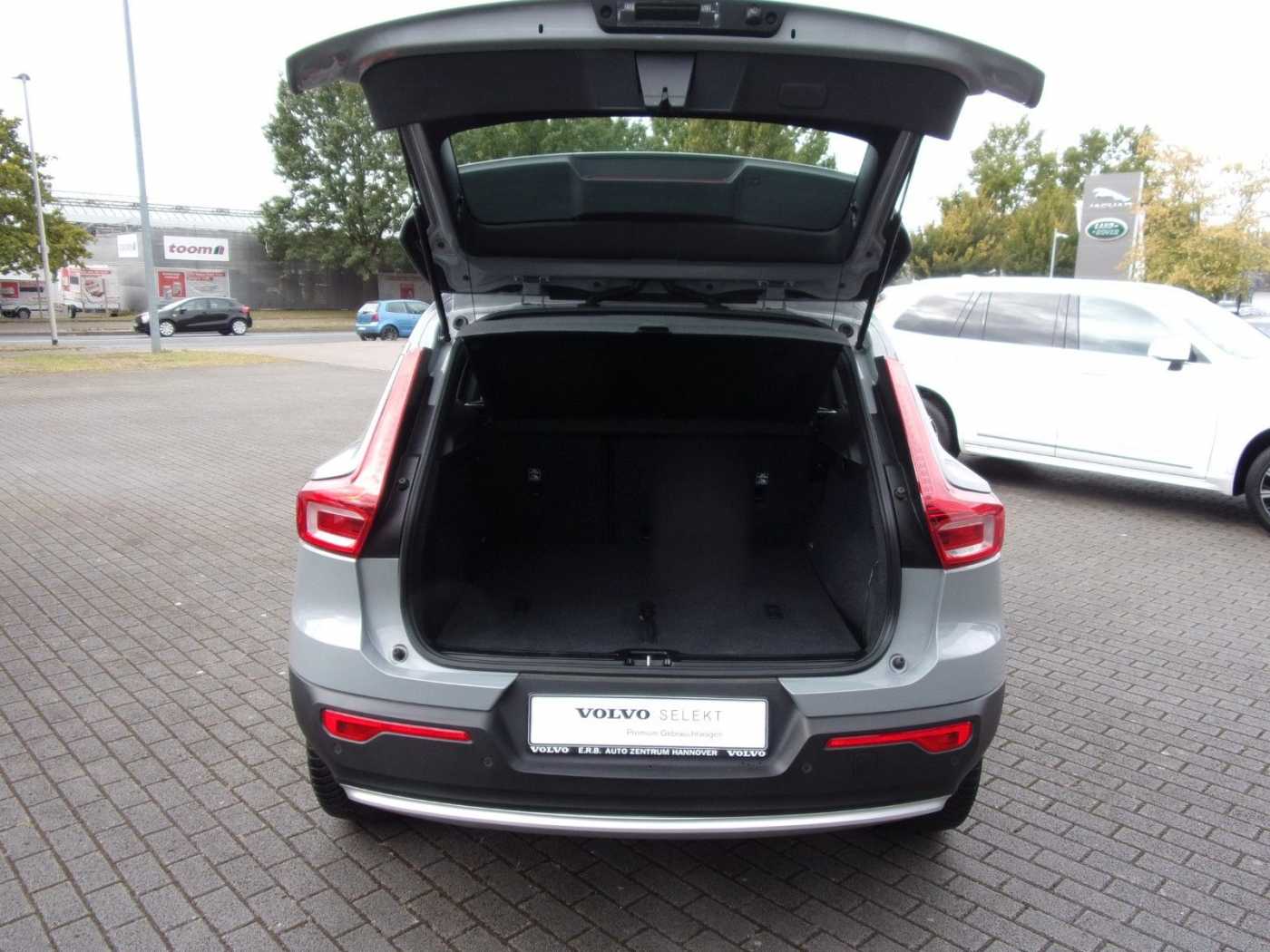 Volvo  T2 Essential 2WD