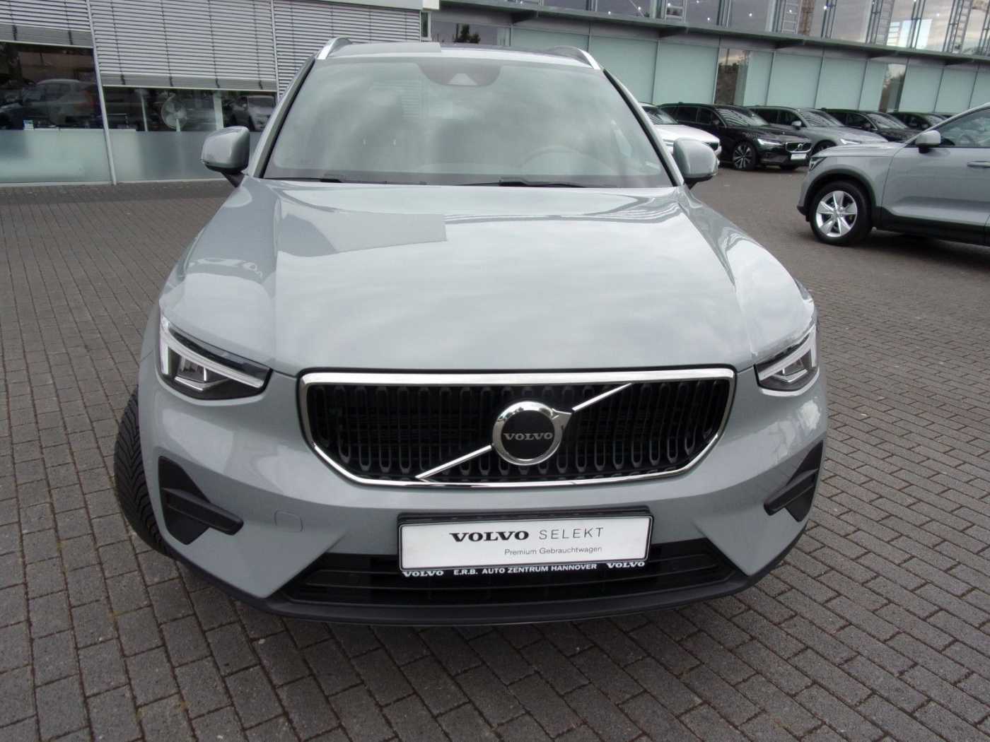 Volvo  T2 Core 2WD