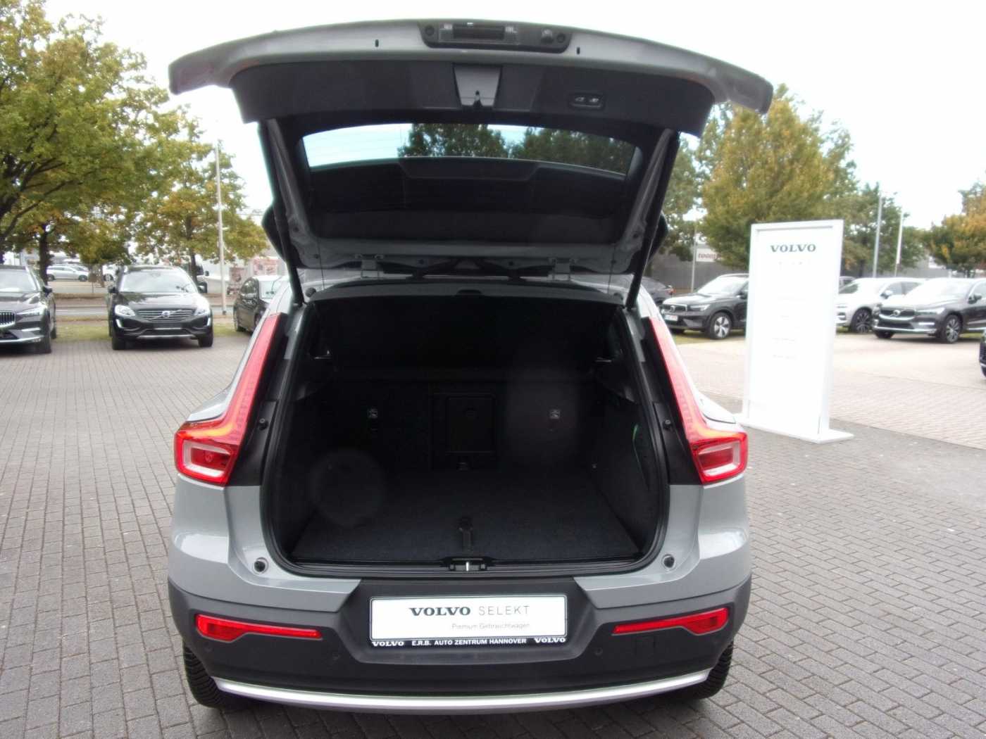 Volvo  T2 Core 2WD