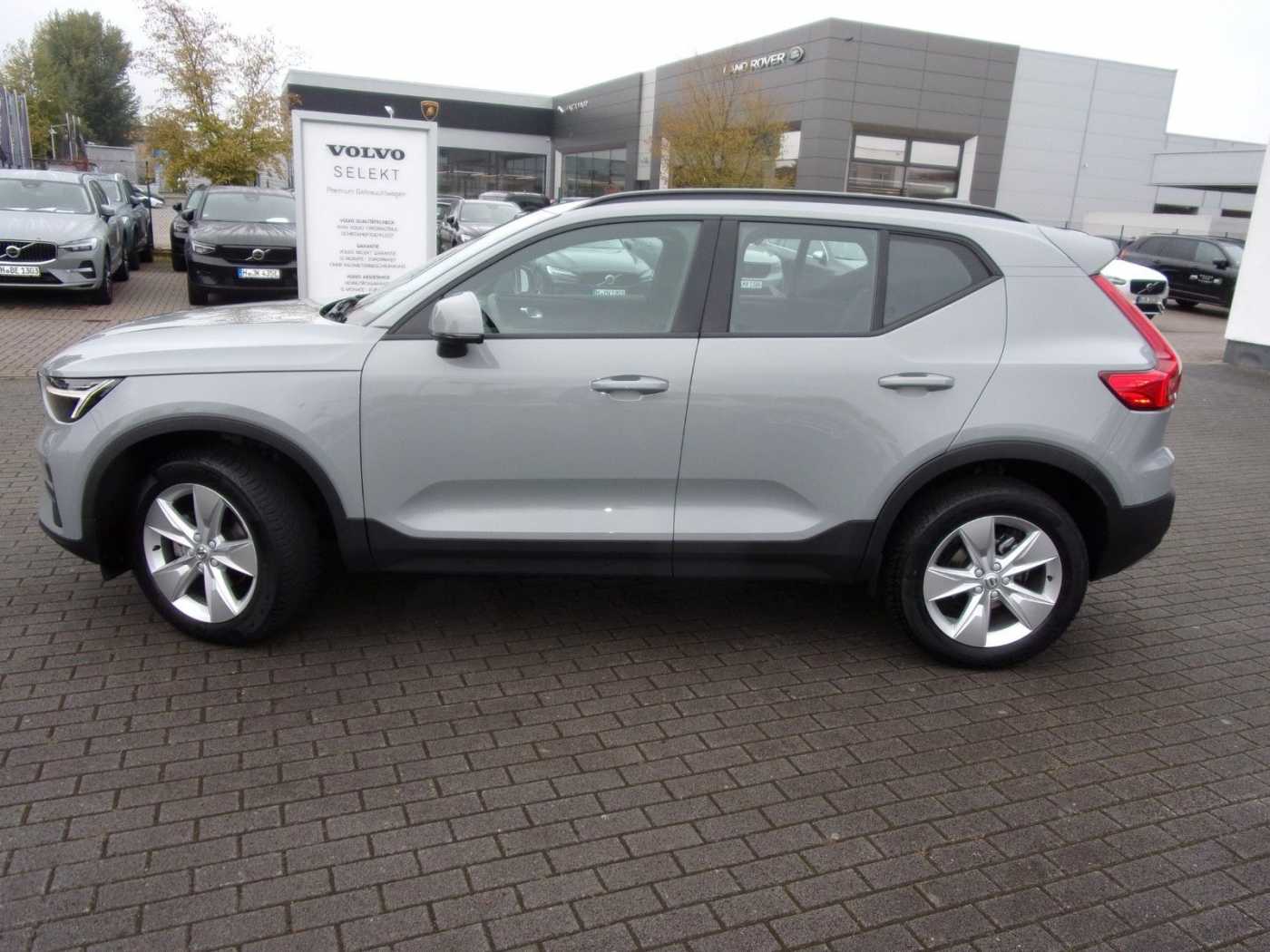 Volvo  T2 Essential 2WD