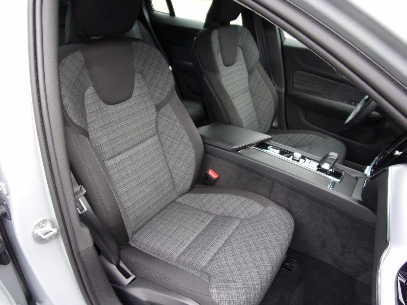 Volvo  B4 Kombi Core