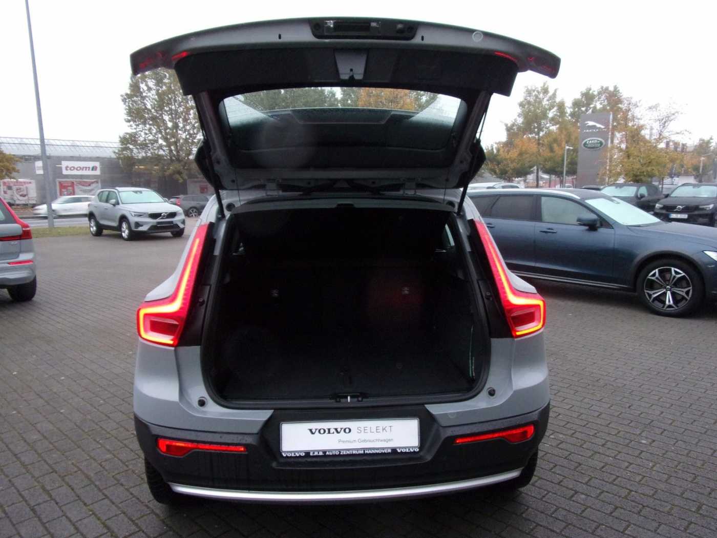 Volvo  T2 Essential 2WD