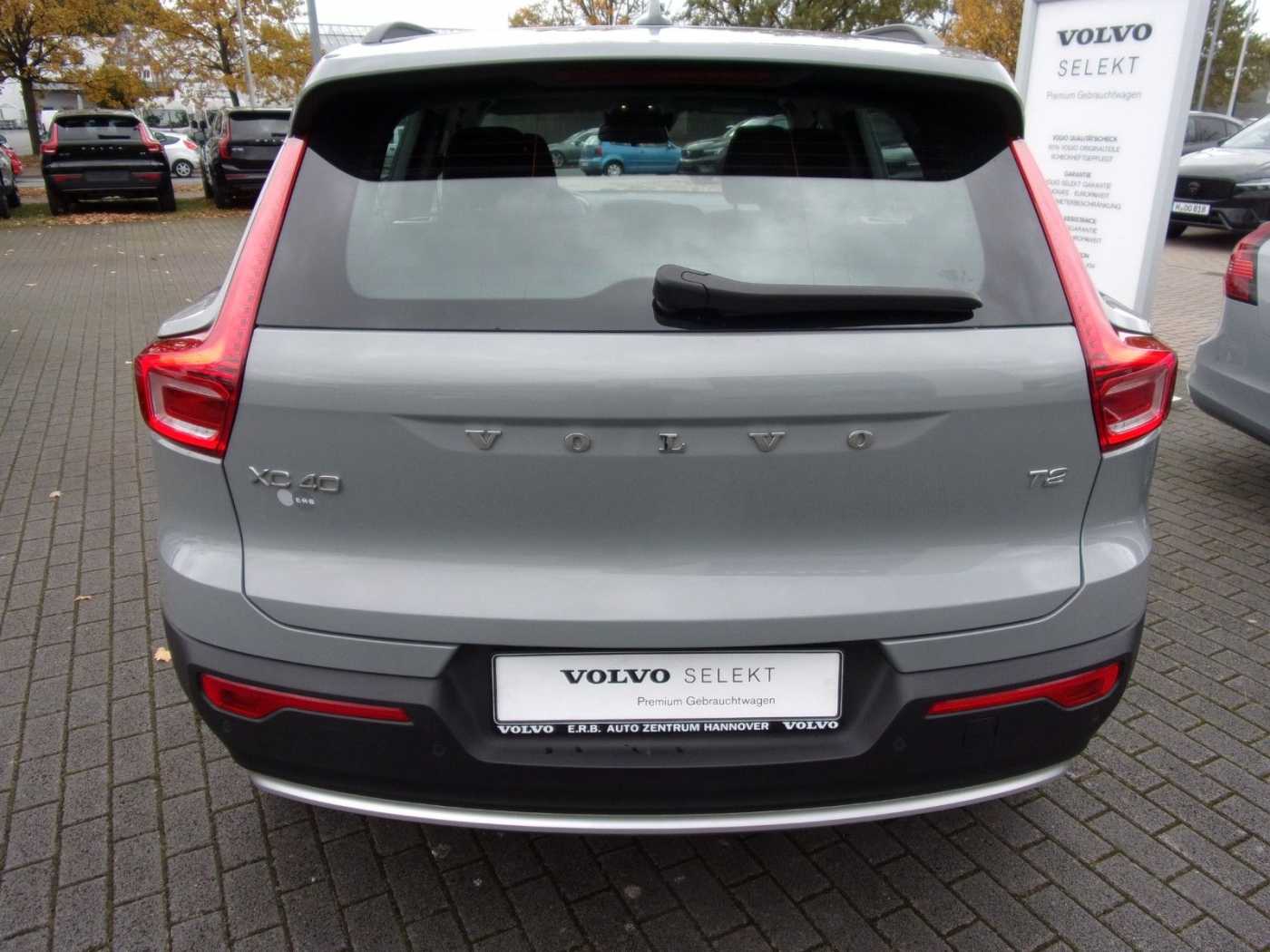 Volvo  T2 Essential 2WD