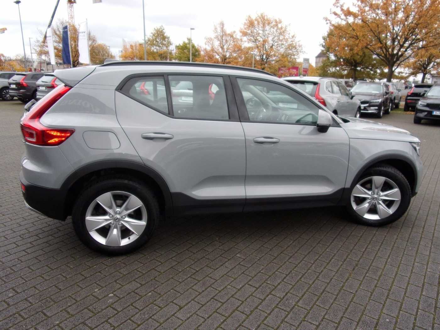 Volvo  T2 Essential 2WD