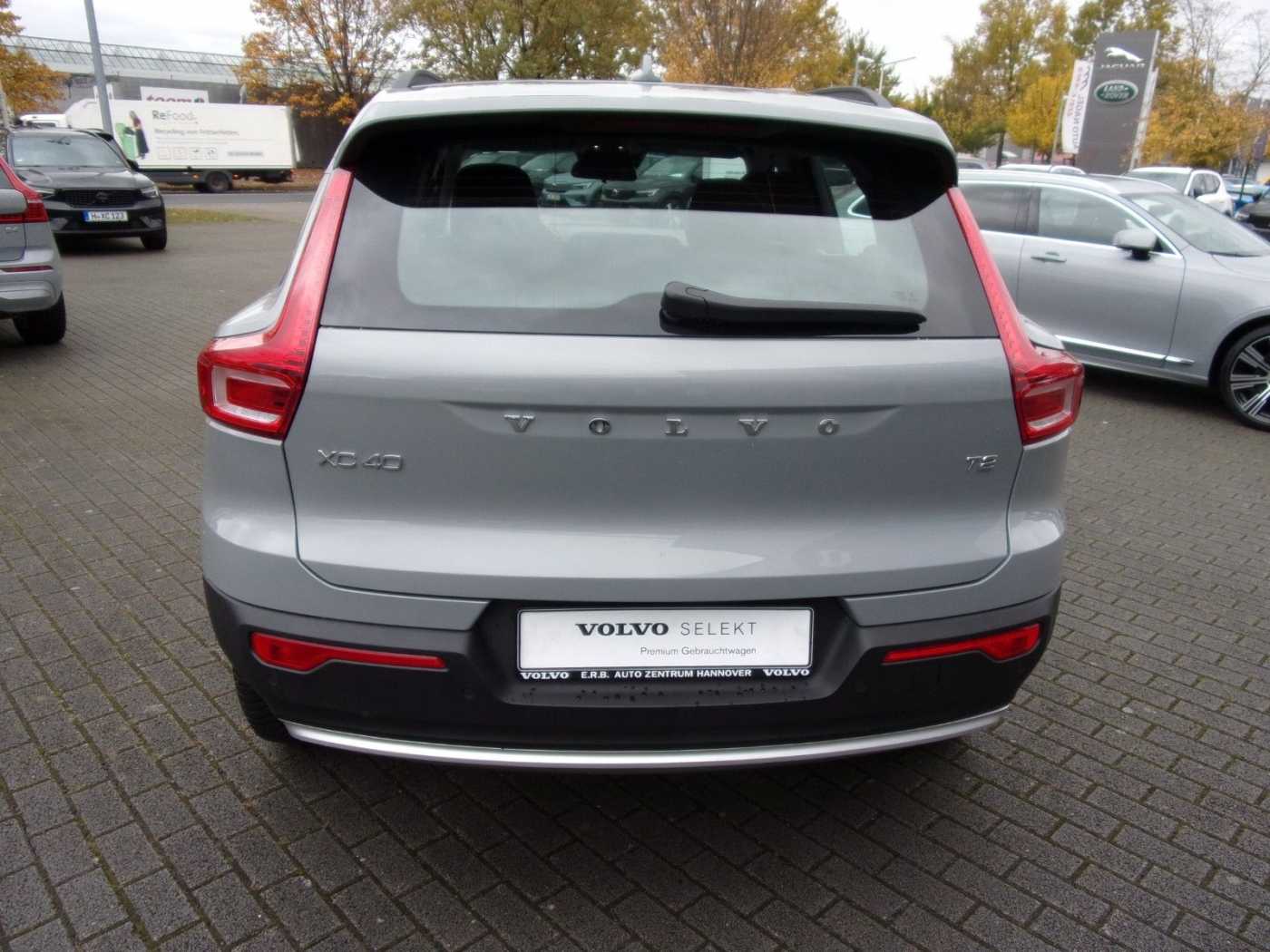 Volvo  T2 Essential 2WD