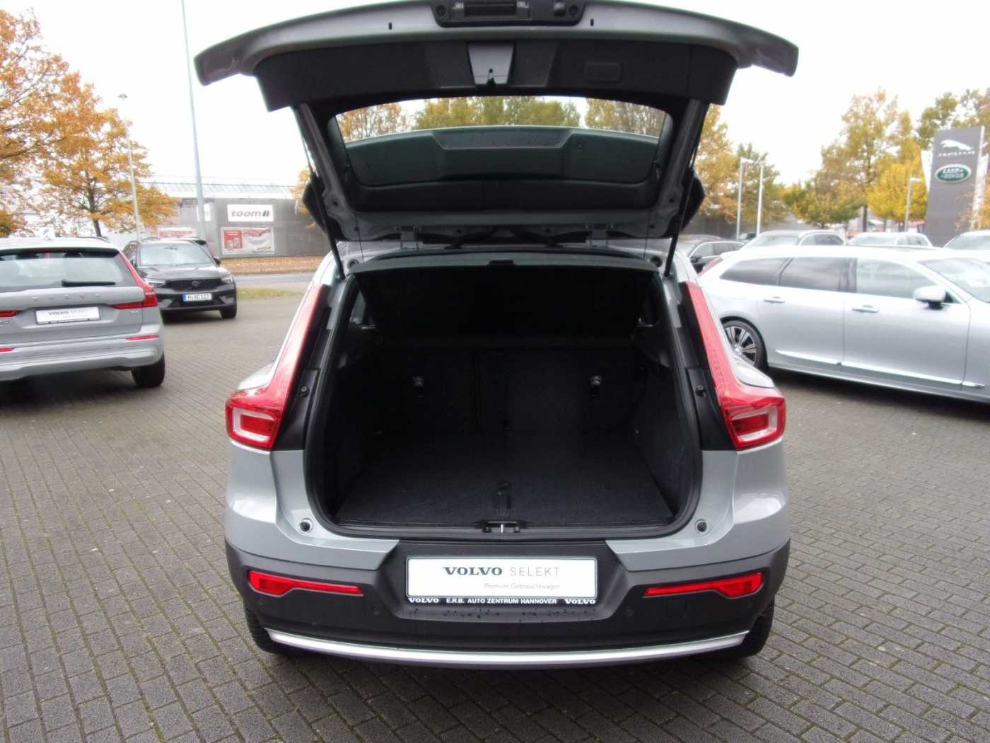 Volvo  T2 Essential 2WD