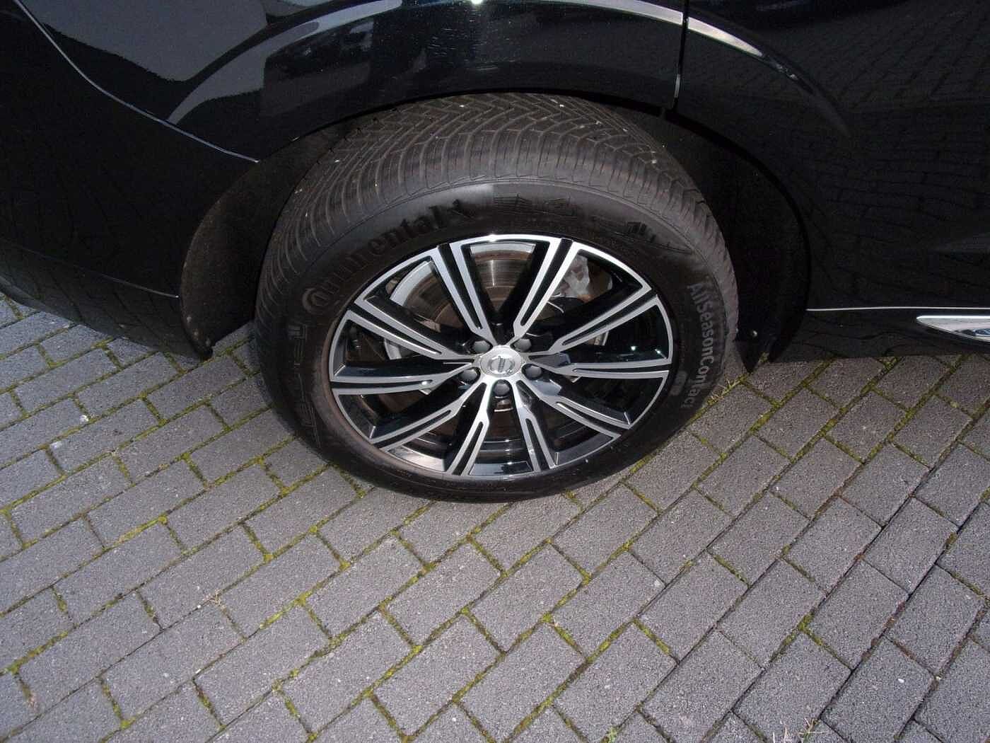 Volvo B4 Inscription AWD