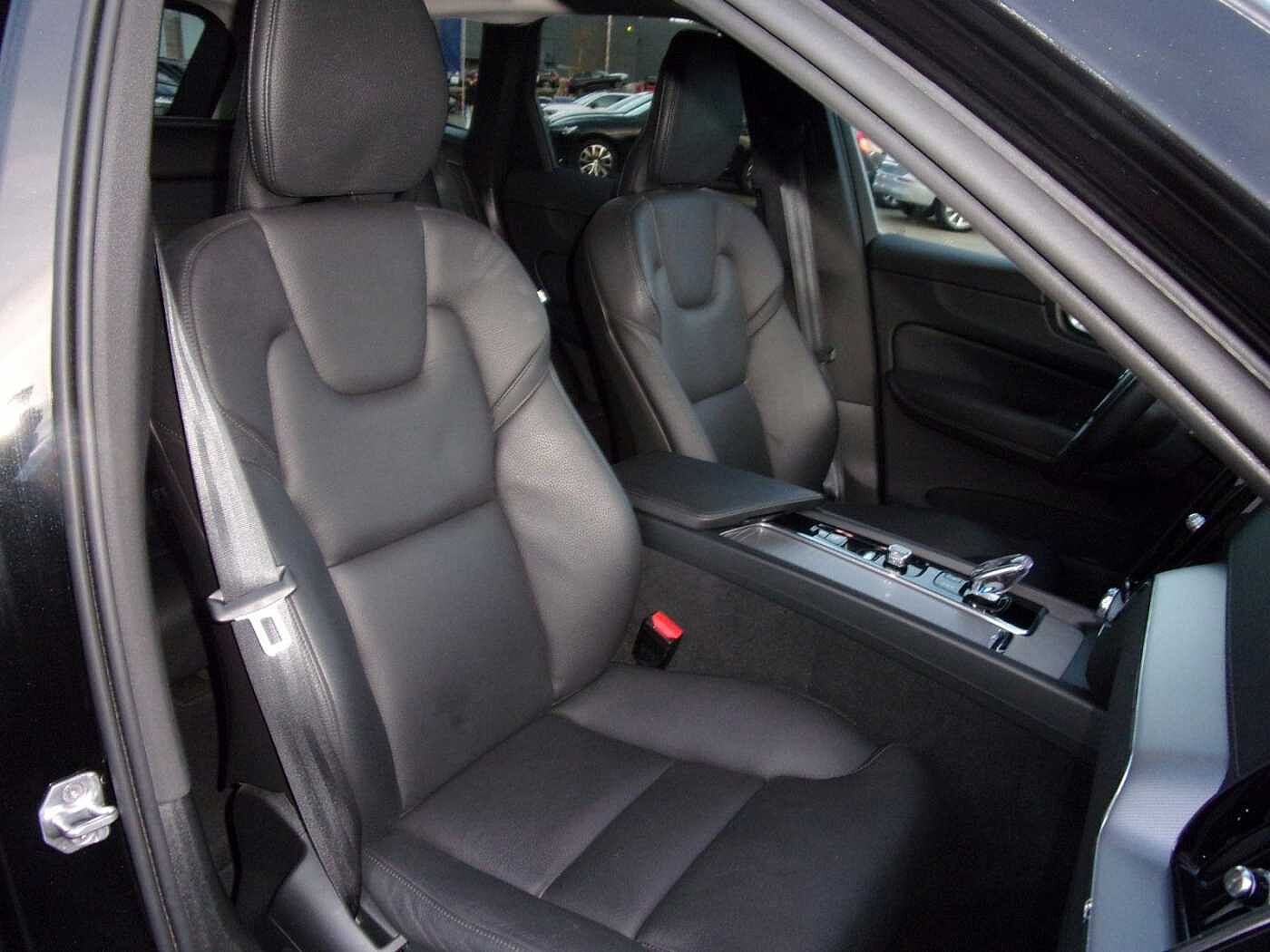 Volvo B4 Inscription AWD