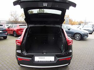 Volvo  T4 Core Recharge Plug-In Hybrid 2WD