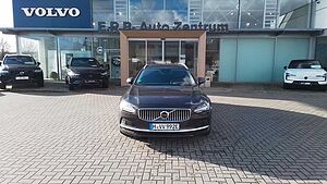 Volvo  T8Ultra Bright Recharge Plug-In Hybrid AWD
