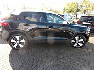 Volvo  T3 Momentum Pro 2WD