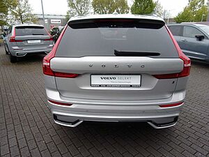 Volvo  B4 Ultimate Dark AWD