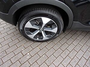 Volvo  B3 Plus Dark 2WD