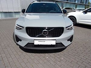 Volvo  B3 Plus Dark 2WD