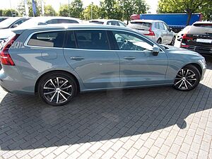 Volvo  Kombi T6 Core Recharge Plug-In Hybrid AWD
