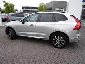 Volvo  B4 Plus Dark 2WD