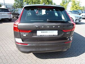 Volvo  B4 Momentum Pro AWD