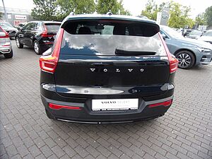 Volvo  B3  Plus Dark 2WD
