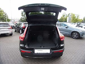 Volvo  B3  Plus Dark 2WD