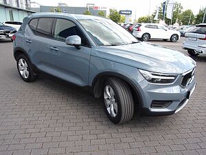 Volvo  T2 Momentum Pro 2WD