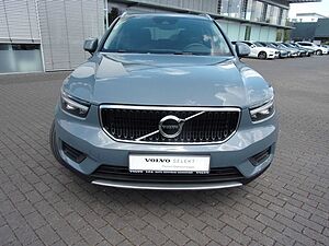 Volvo  T2 Momentum Pro 2WD
