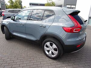 Volvo  T2 Momentum Pro 2WD