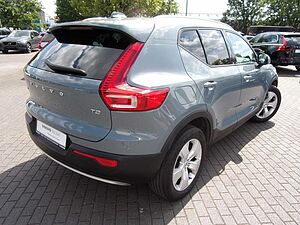 Volvo  T2 Momentum Pro 2WD