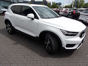 Volvo  T3 Momentum Pro 2WD