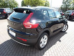 Volvo  T3 Momentum Pro 2WD