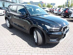 Volvo  T3 Momentum Pro 2WD