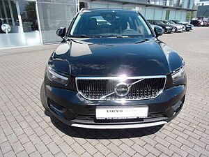Volvo  T3 Momentum Pro 2WD