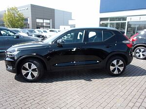Volvo  Momentum Pro AWD