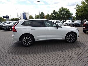 Volvo  B4 Plus Dark 2WD