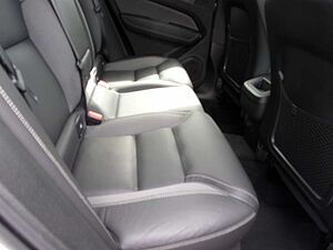 Volvo  B4 Plus Dark 2WD