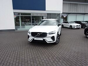 Volvo  XC60 Plus Dark 2WD
