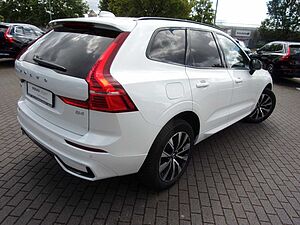Volvo  B4 Plus Dark 2WD