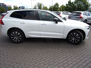 Volvo  B4 Plus Dark 2WD