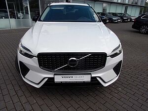 Volvo  B4 Plus Dark 2WD