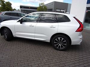 Volvo  B4 Plus Dark 2WD