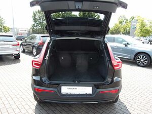 Volvo  B3 Plus Dark 2WD