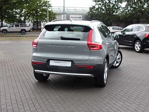 Volvo  Essential 2WD