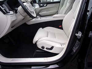 Volvo  Ultimate Dark 2WD