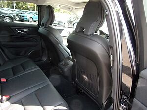 Volvo  B5 Lim. Plus Dark AWD
